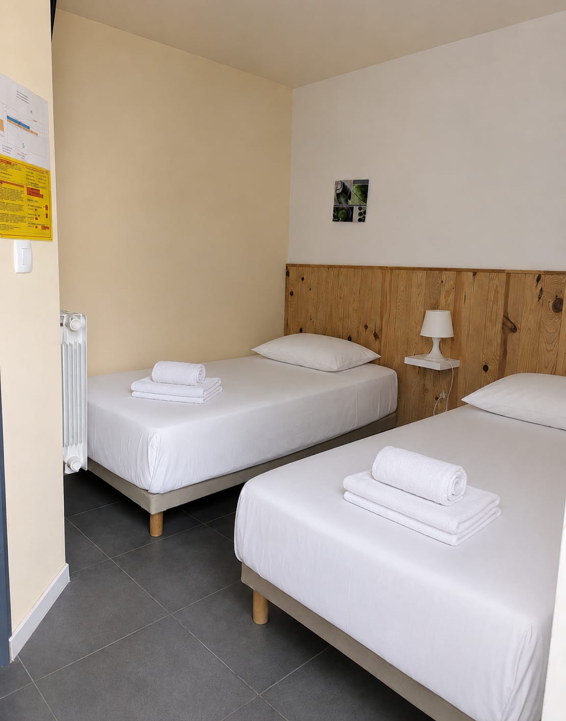 Chambre Twin Standard de l'Hôtel Limoux
